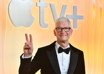 Sources suggest Tim Cook may leave Apple’s helm in 2026, prompting succession review