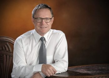  South Africans may dump rand over tightening crypto rules, warns economist Dawie Roodt